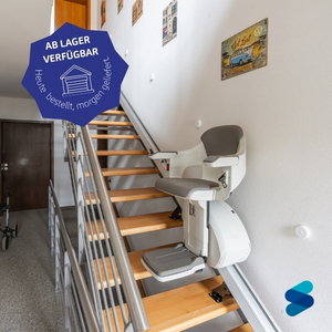 Handicare Treppenlift innen. Heute bestellt, morgen geliefert.jpg