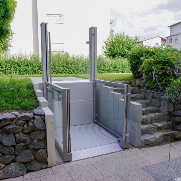 ascendor unaporte rollstuhllift innen senkrecht