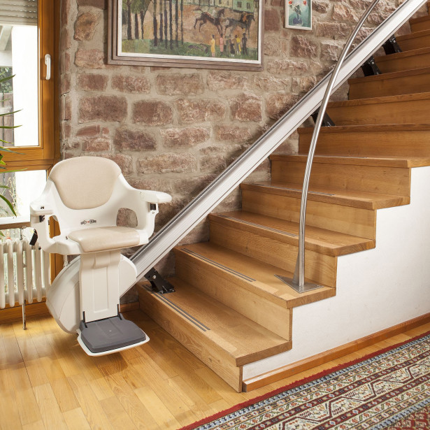 hgl std gerade treppe treppenlift 1